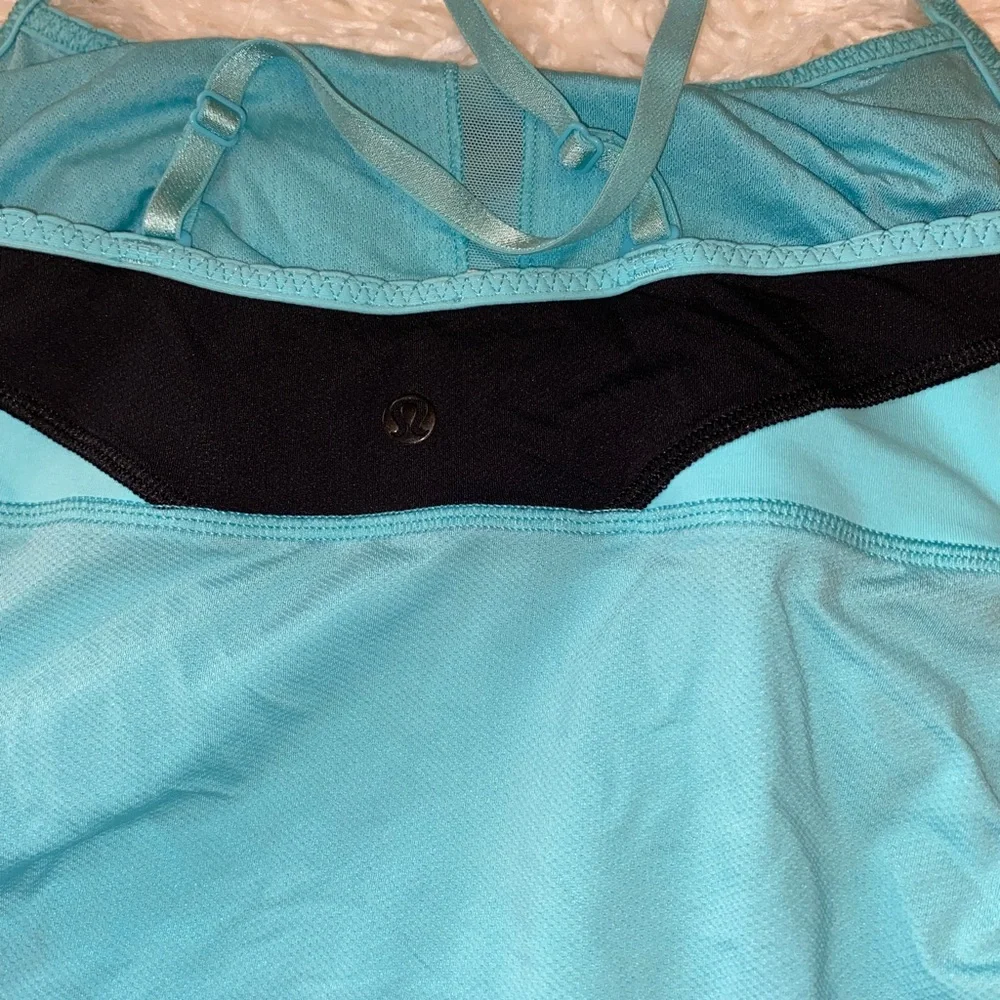 Lululemon! - Picture 4 of 6